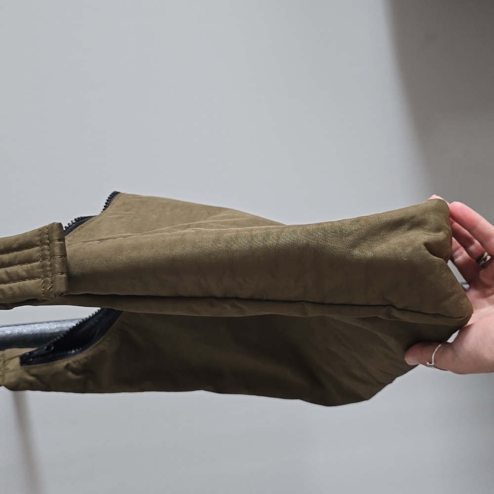 BAGGU Nylon Shoulder Bag In Seaweed - Picture 4 of 10